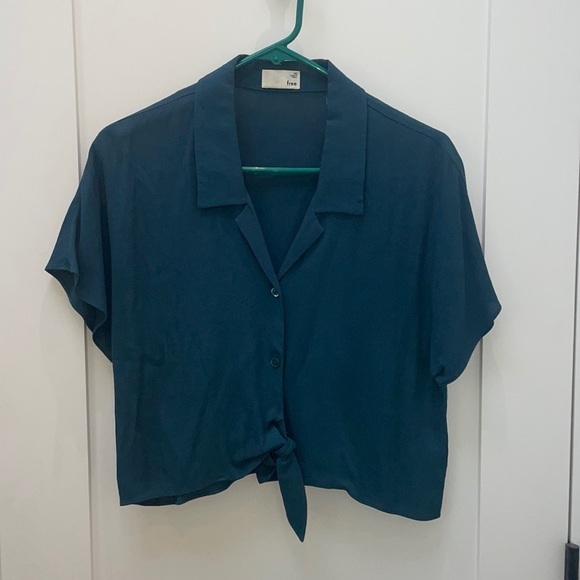 Cropped Button Up - Picture 1 of 2